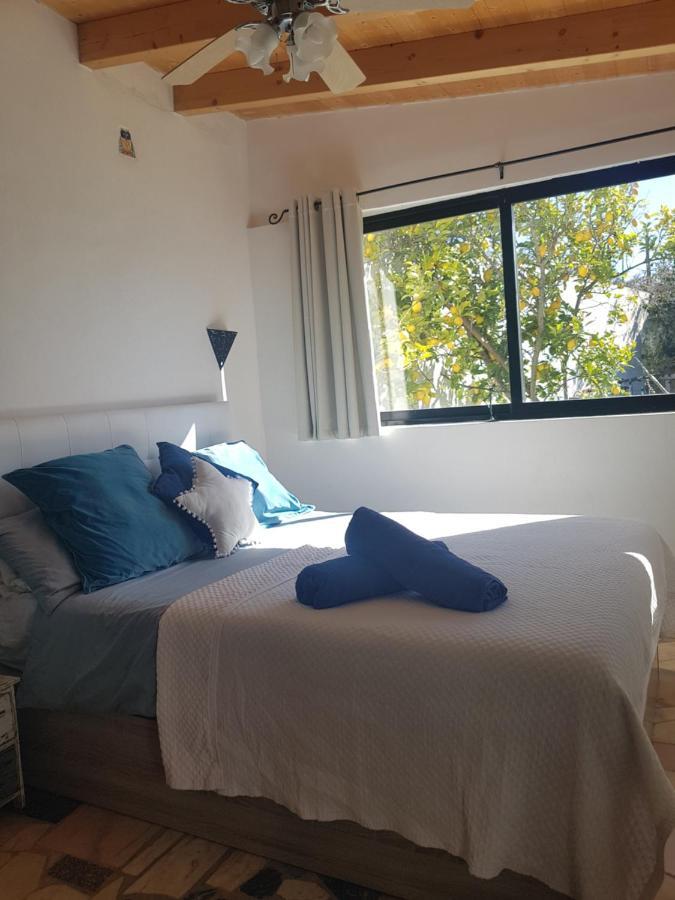 Casa De *